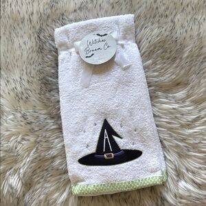NWT Halloween Set of 2 Witch Hat Hand Towels
